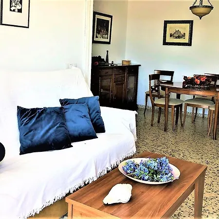 Apartman Salute To The Sea *